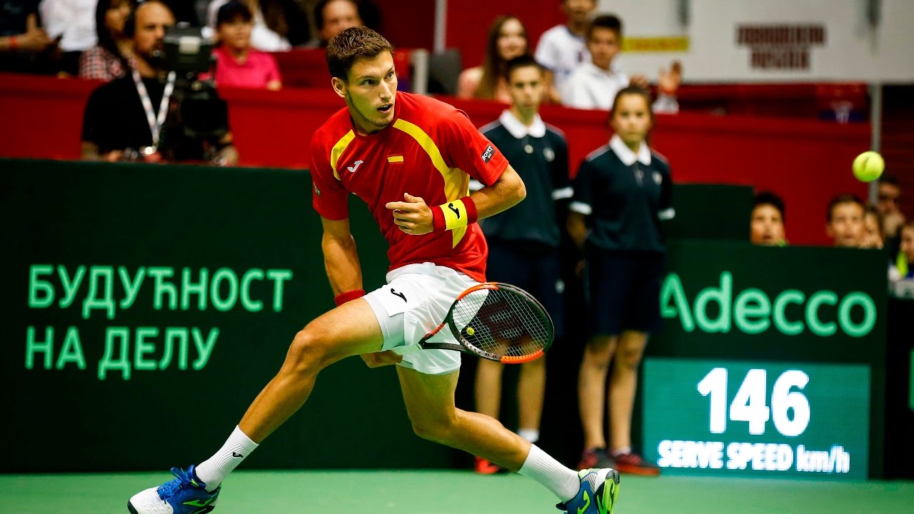 Pablo Carreno Busta hits a `tweener lob!