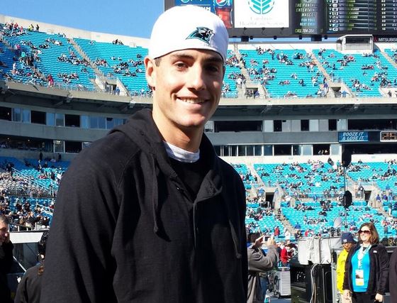 Isner wins epic in Auckland against Kohlschreiber.