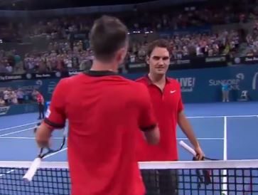Federer survives world no.153 in Brisbane