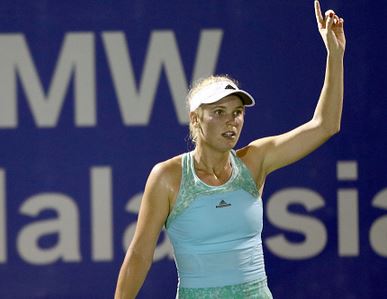 Wozniacki breezes to the Kuala Lumpur semifinal