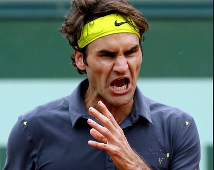 Federer attacks Becker