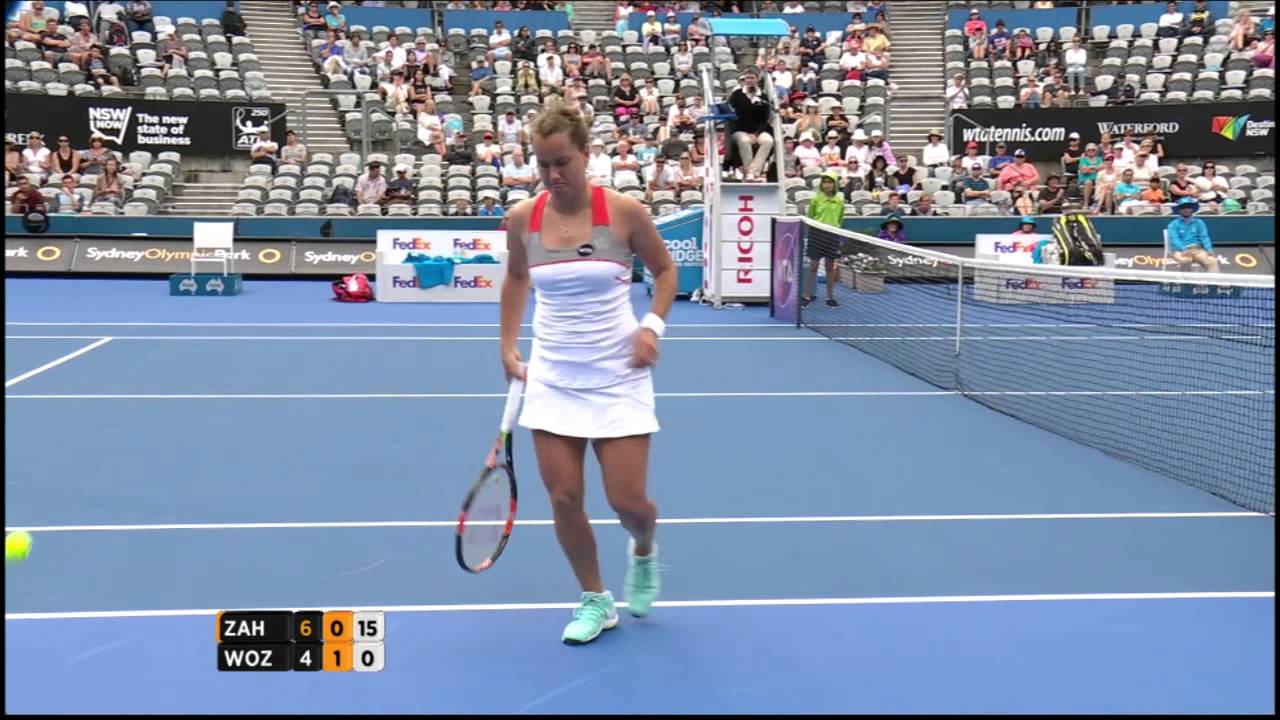 Barbora Zahlavova Strycova v Caroline Wozniacki highlights (1R) – Apia International Sydney 2015