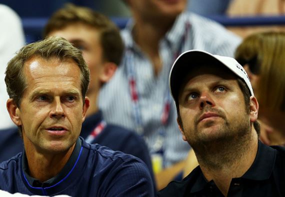 2 reasons why Federer needs 2 coaches. LUTHI