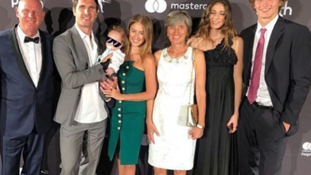 Alexander And Mischa Zverev In Lovely Family Picture Tennis Tonic News Predictions H2h Live Scores Stats