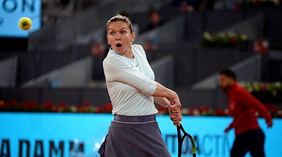 Halep beats Kuzmova
