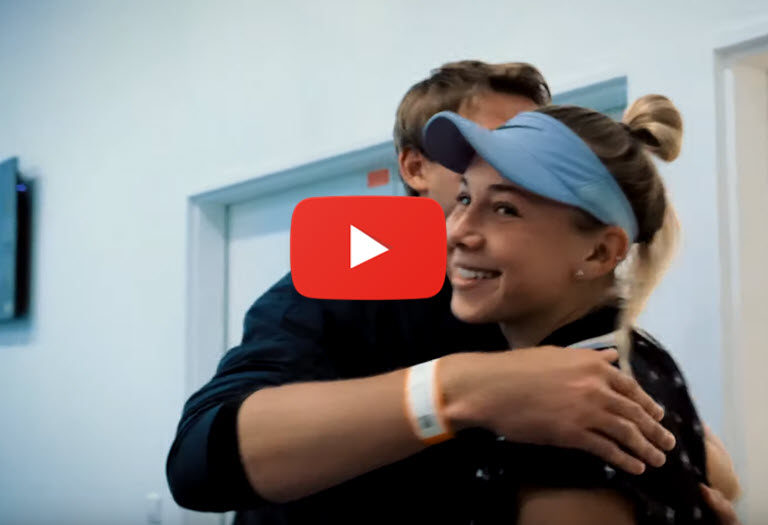 Amanda Anisimova celebration