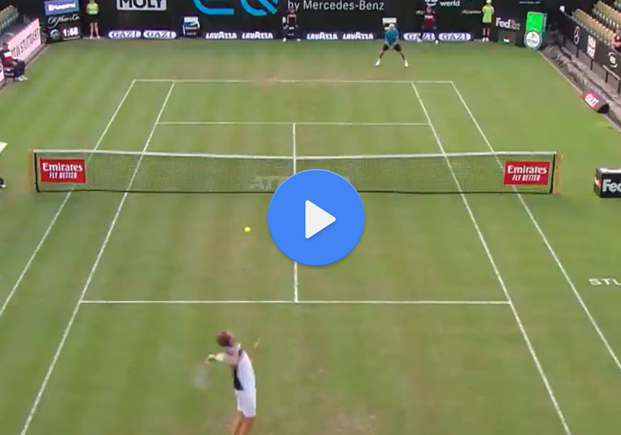 Medvedev blasts 4 aces in no time.