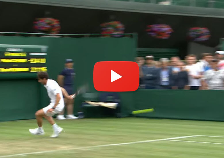 Incredible tweener from Pablo Cuevas