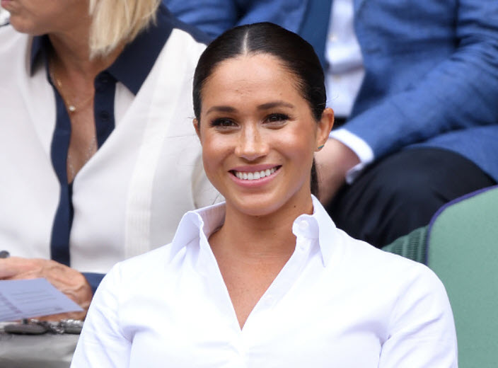 Megan Markle watching Serena in Wimbledon