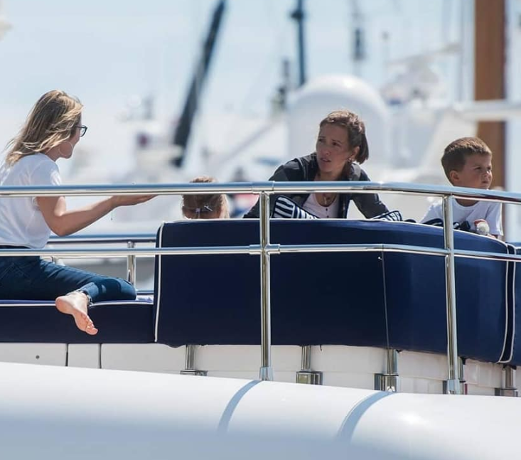 Djokovic enjoys lovely time with his wife Jelena and children in Zadar ...