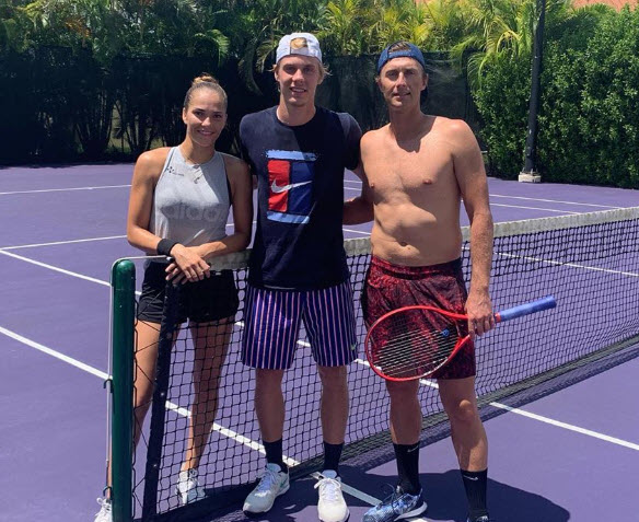 Shapovalov And His Girlfriend Mirjam Bjorklund Training Together In The Bahamas Tennis Tonic News Predictions H2h Live Scores Stats