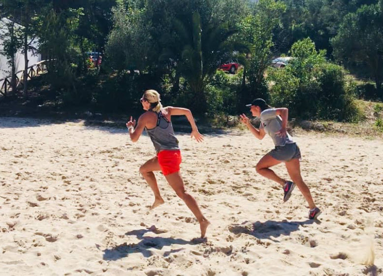 Ifa Swiatek Training At The Beach