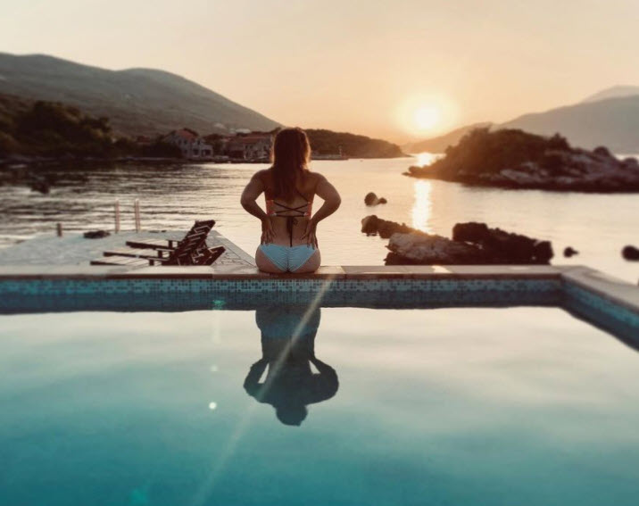 Danka Kovinic Sunset