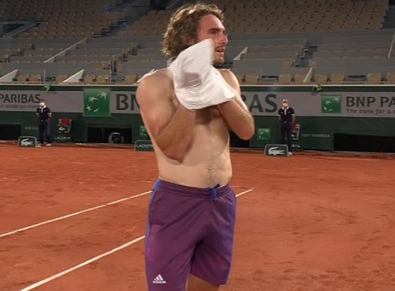 What A Body Shirtless Tsitsipas Shows Off Amazing Form During His Match Vs Medvedev At The