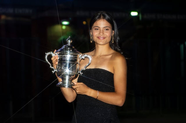 Emma Raducanu Bbc Sports Personality Award Emma Raducanu Bbc Sports Personality Award