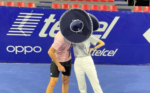 Stefanos Tsitsipas Kisses His Girlfriend