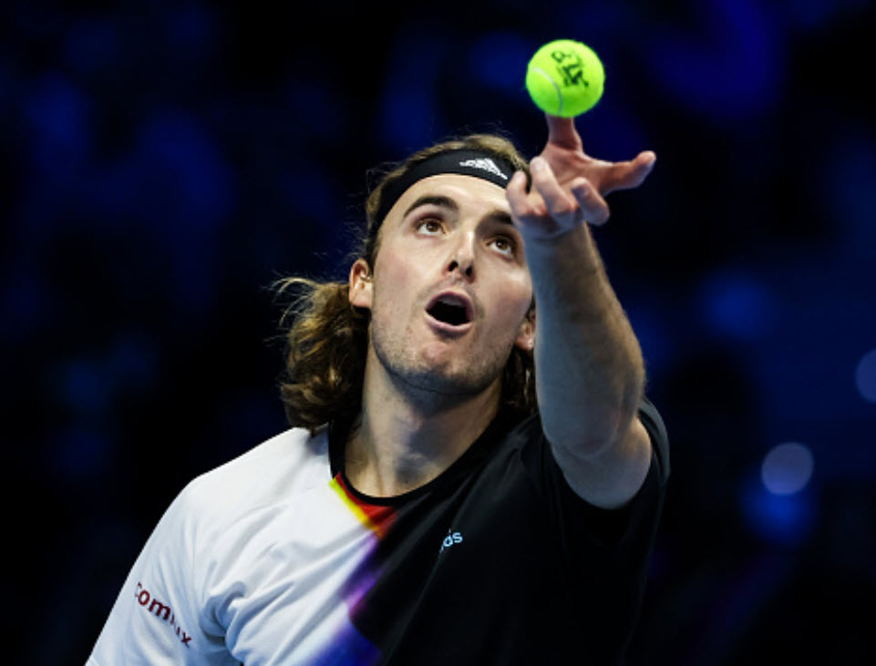 Stefanos Tsitsipas hopes that the Diriyah Cup will offer the ideal preparation for the Australian Open. Stefanos Tsitsipas