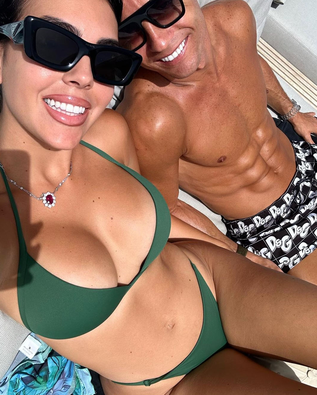 Cristiano Ronaldo Girlfriend Georgina In Hot Bikini