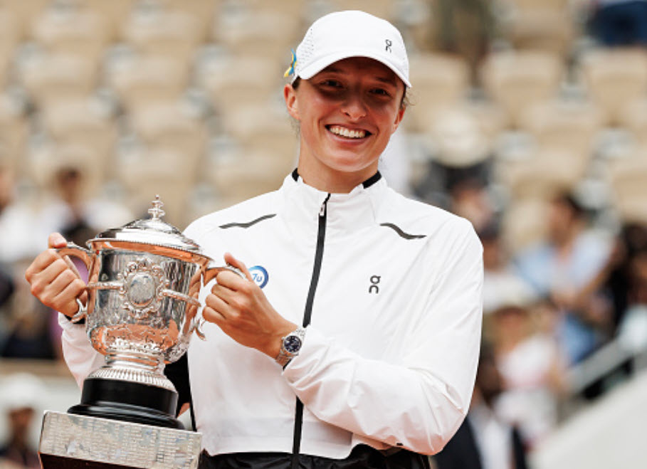 Iga Swiatek conquers the French Open after beating Muchova in a