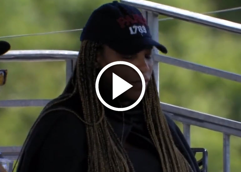 Serena Williams Watching Venus Serena Williams Watching Venus