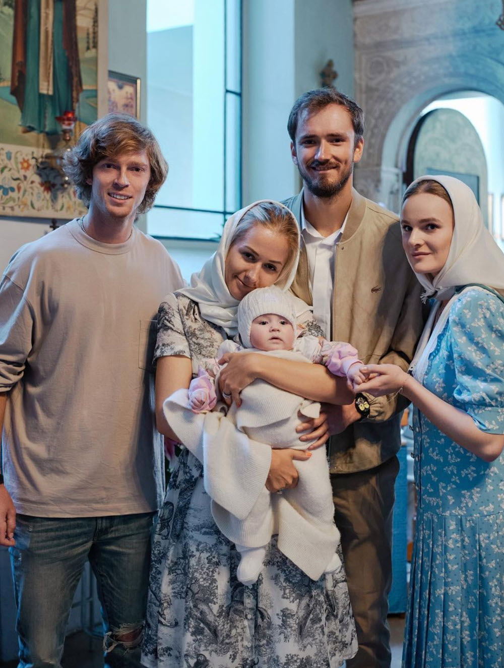 Daniil Medvedev and his best pics with wife Daria and daughter Alisa on