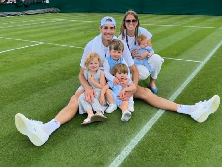 John Isner With His Family