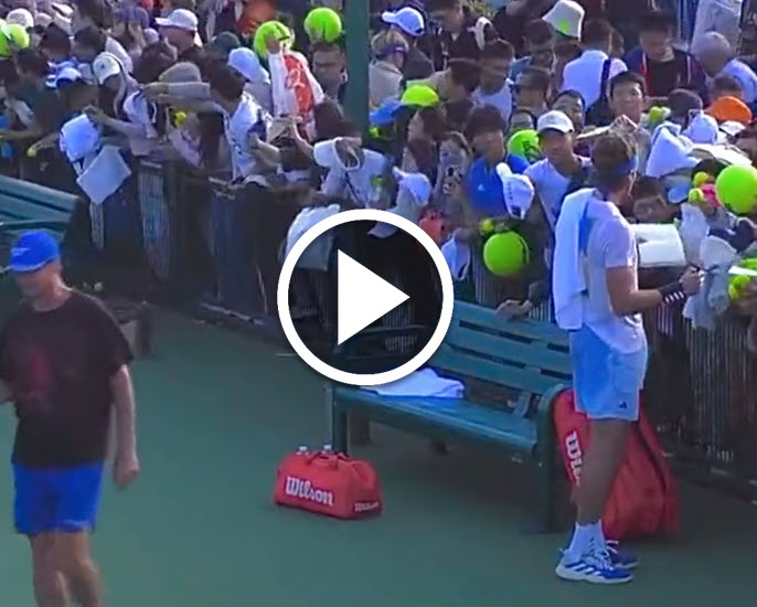 WATCH. The Shanghai crowd overexcited for Stefanos Tsitispas and Holger Rune