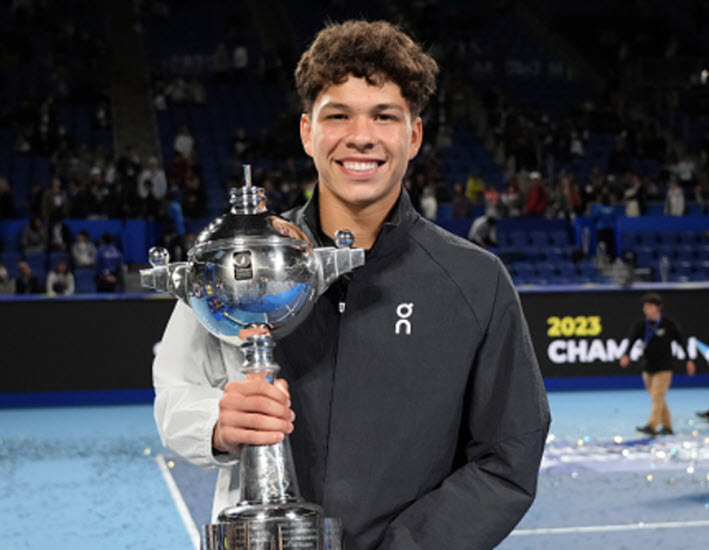 Ben Shelton Holds The Trophy Won