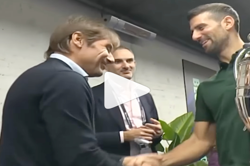 Novak Djokovic meets Antonio Conte after receiving the World no.1 trophy