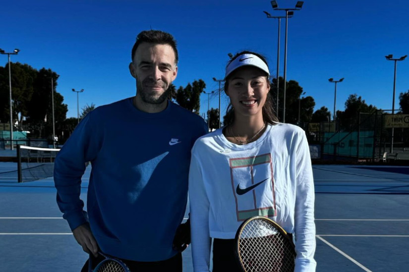Chinese Tennis Prodigy Zheng Qinwen Clinches First WTA Singles