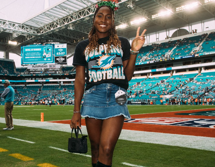 Coco Gauff celebrates Christmas Eve with her family at Hard Rock ...