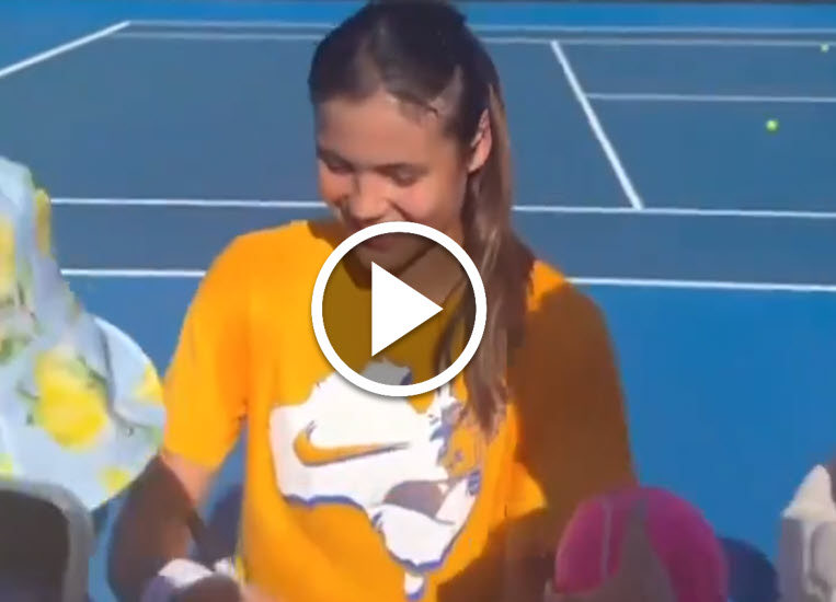VIDEO. Emma Raducanu has an incredible following at the Australian Open