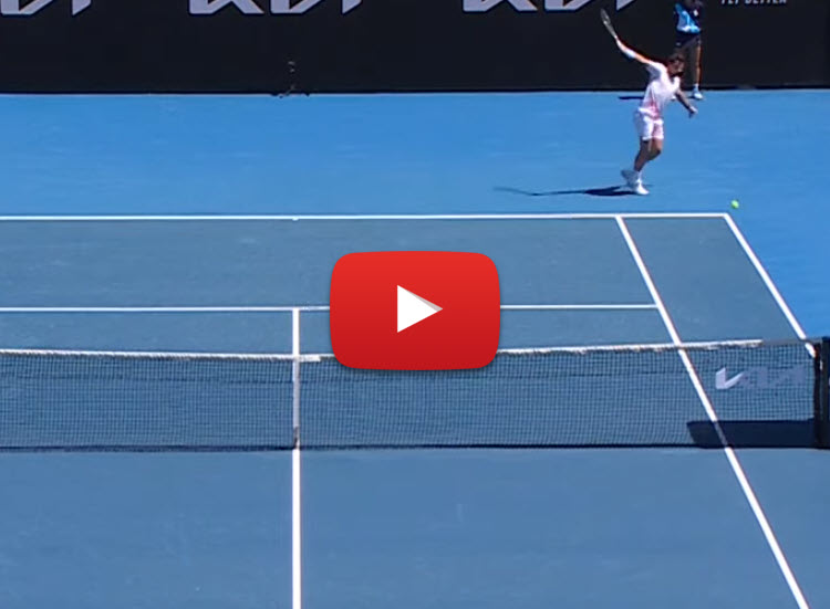 VIDEO. Wawrinka hits a remarkable backhand down the line during his clash against Mannarino at the Australian Open
