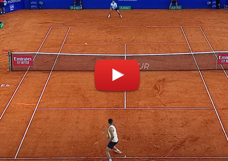 WATCH. Alcaraz hits a stunning forehand winner in his encounter against Carabelli in Buenos Aires