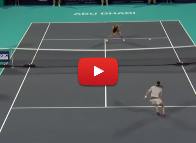 WATCH. Raducanu shows her fitness after winning this forehand during her clash against Bouzkova in Abu Dhabi