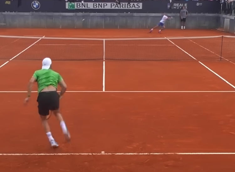 VIDEO. Dimitrov beats Djokovic in practice set in Rome