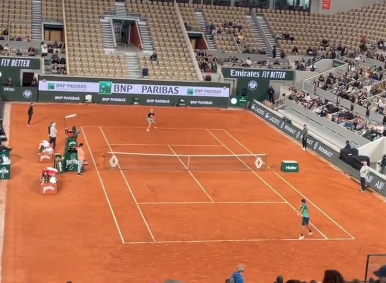 WATCH. Sinner and Nishikori practice together in Paris