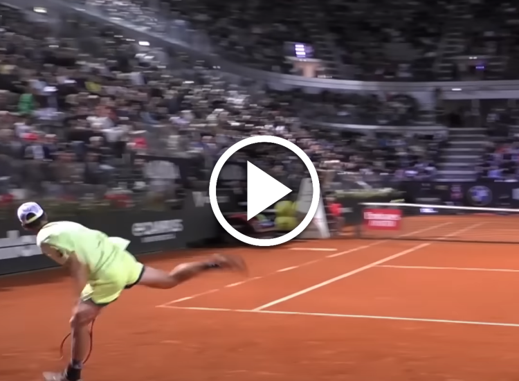 VIDEO. Paul executes an outstanding one-handed backhand down the line during his encounter versus Jarry in Rome