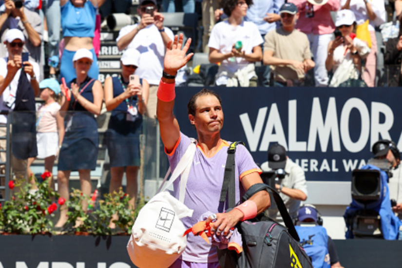 WATCH. Nadal receives a standing ovation after playin ghis last match in Rome