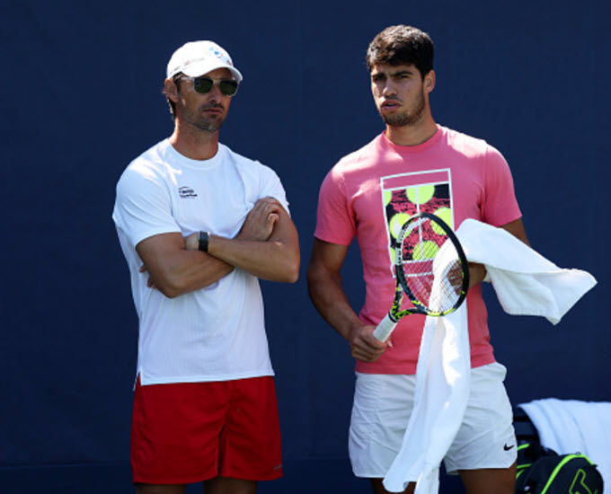 Alcaraz With His Coach
