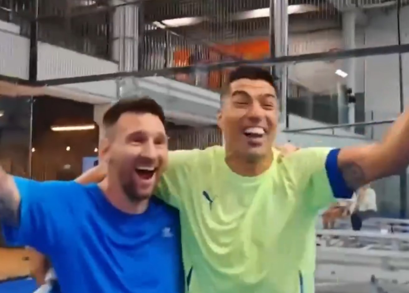 Lionel-Messi-and-Luis-SUarez-enjoy-padel