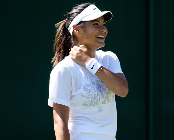 Raducanu posts smiley pictures ahead of Wimbledon campaign – Tennis Tonic – News, Predictions, H2H, Live Scores, stats