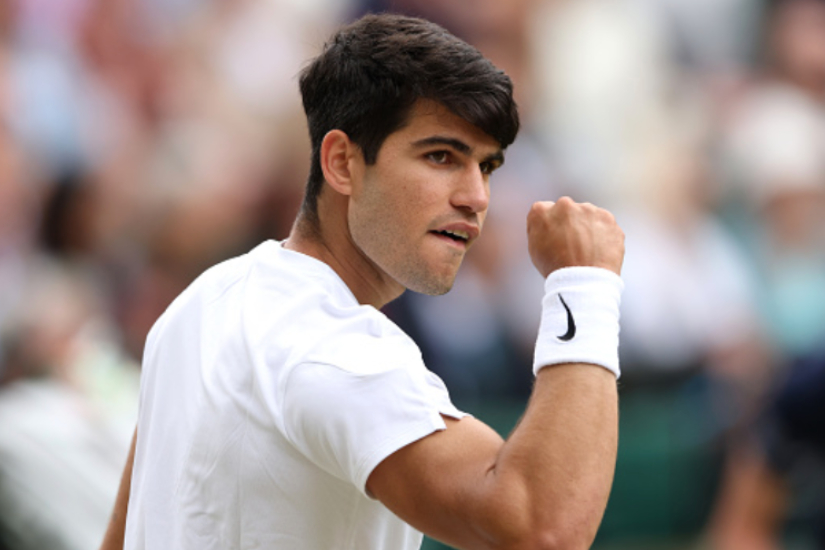 Carlos Alcaraz shows off his new tattoo celebrating the French Open