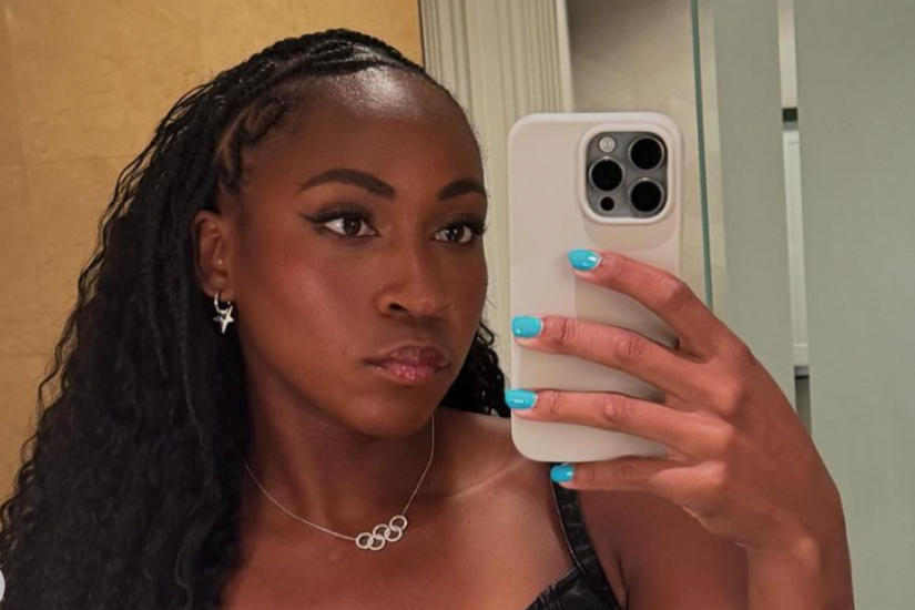 Coco Gauff sparks buzz with Olympic necklace in caption less mirror selfie