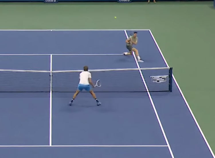 Sinner Lob Over Medvedev