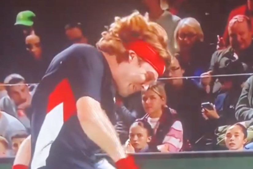 Blood. Rublev Injured Himself In Full Rage Durinth The Atp1000 In Paris Blood. Rublev Injured Himself In Full Rage Durinth The Atp1000 In Paris
