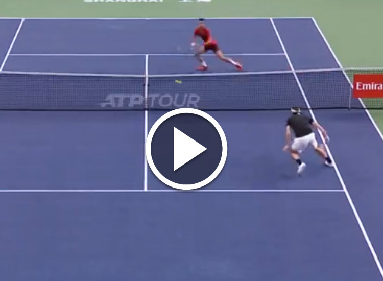 VIDEO. Fritz hits a fantastic passing shot in his contest against Djokovic in Shanghai