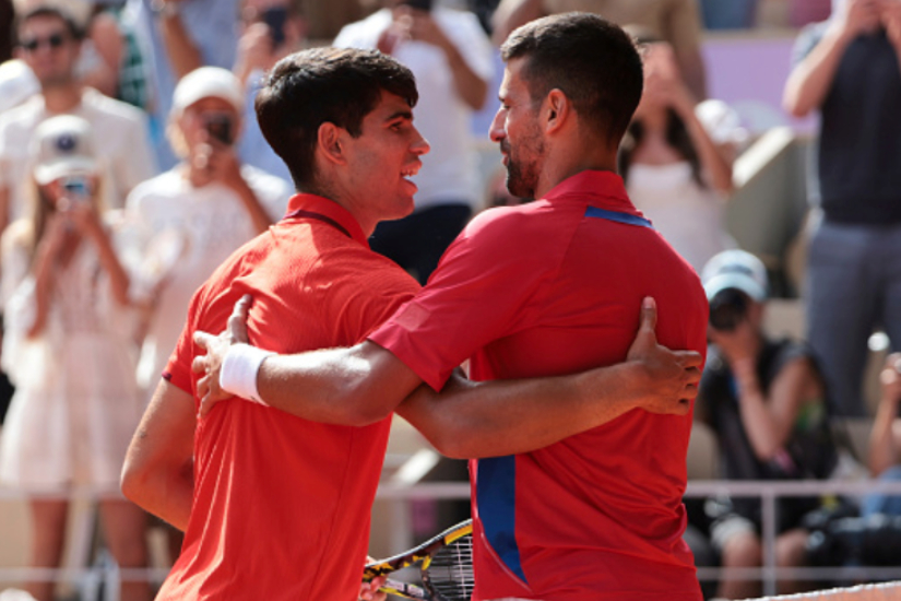 Carlos Alcaraz believes Novak Djokovic’s motivation makes him a favorite to win the 2025 Australian Open title