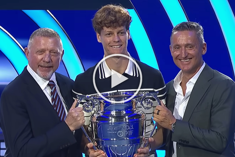 WATCH. Jannik Sinner receives the trophy for ending the season as the world no.1