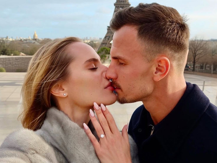 Marton Fucsovics is officially engaged with model girlfriend Nini Molnar